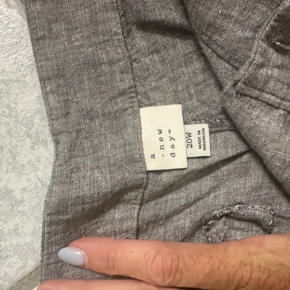 A New Day linen blend pants! Super cute! - Picture 4 of 4